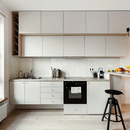 Bright And Modern Central *