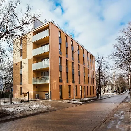 Bright And Modern Central *